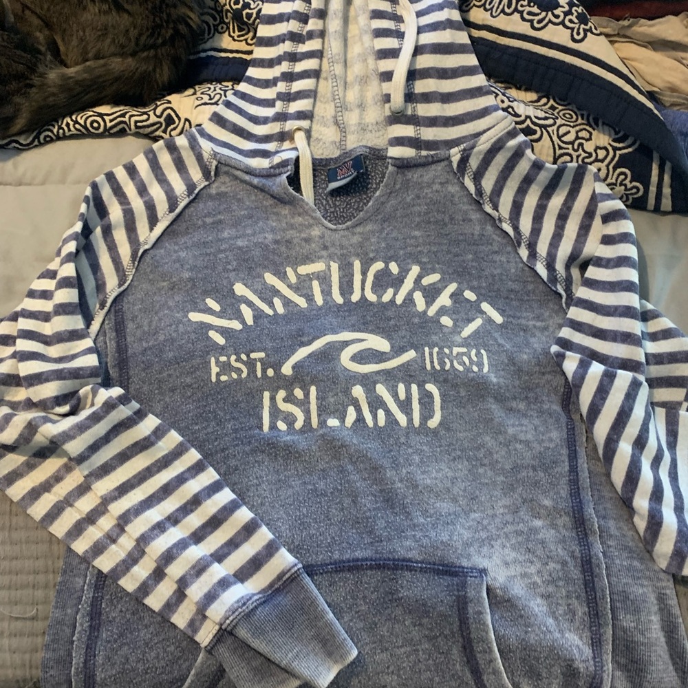 Light sweatshirt